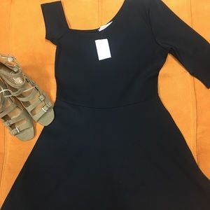 navy blue dress with Franco Sarto shoes size 6.